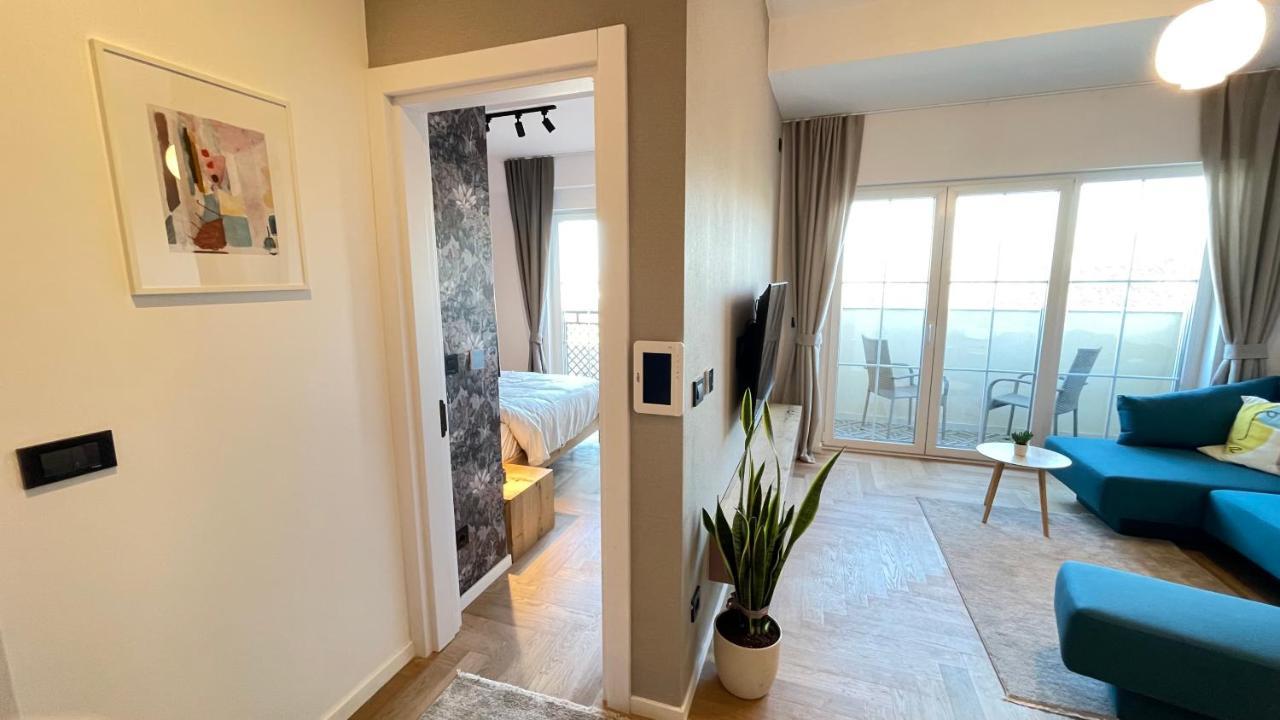 Floral Inn Πρίστινα Εξωτερικό φωτογραφία