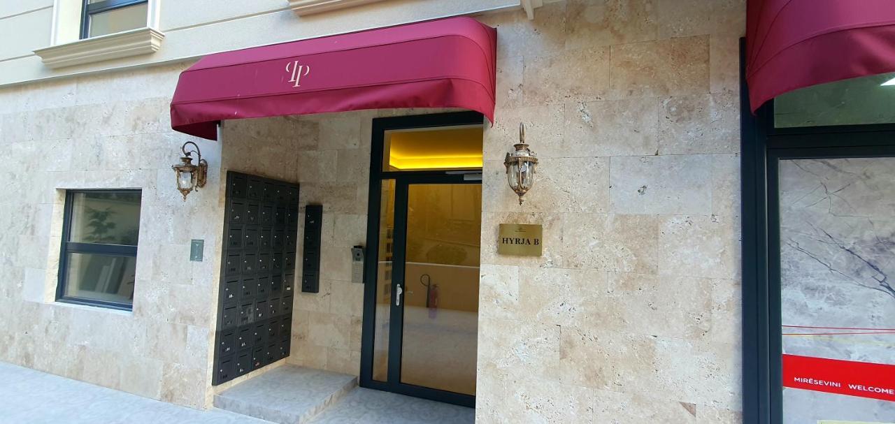 Floral Inn Πρίστινα Εξωτερικό φωτογραφία