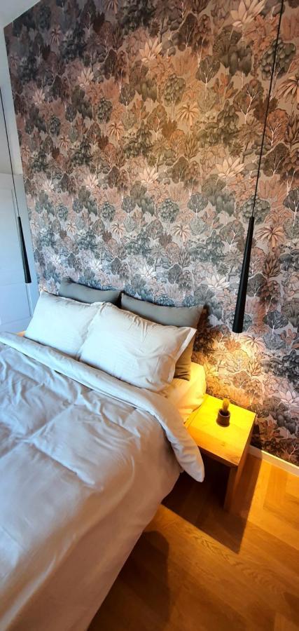 Floral Inn Πρίστινα Εξωτερικό φωτογραφία